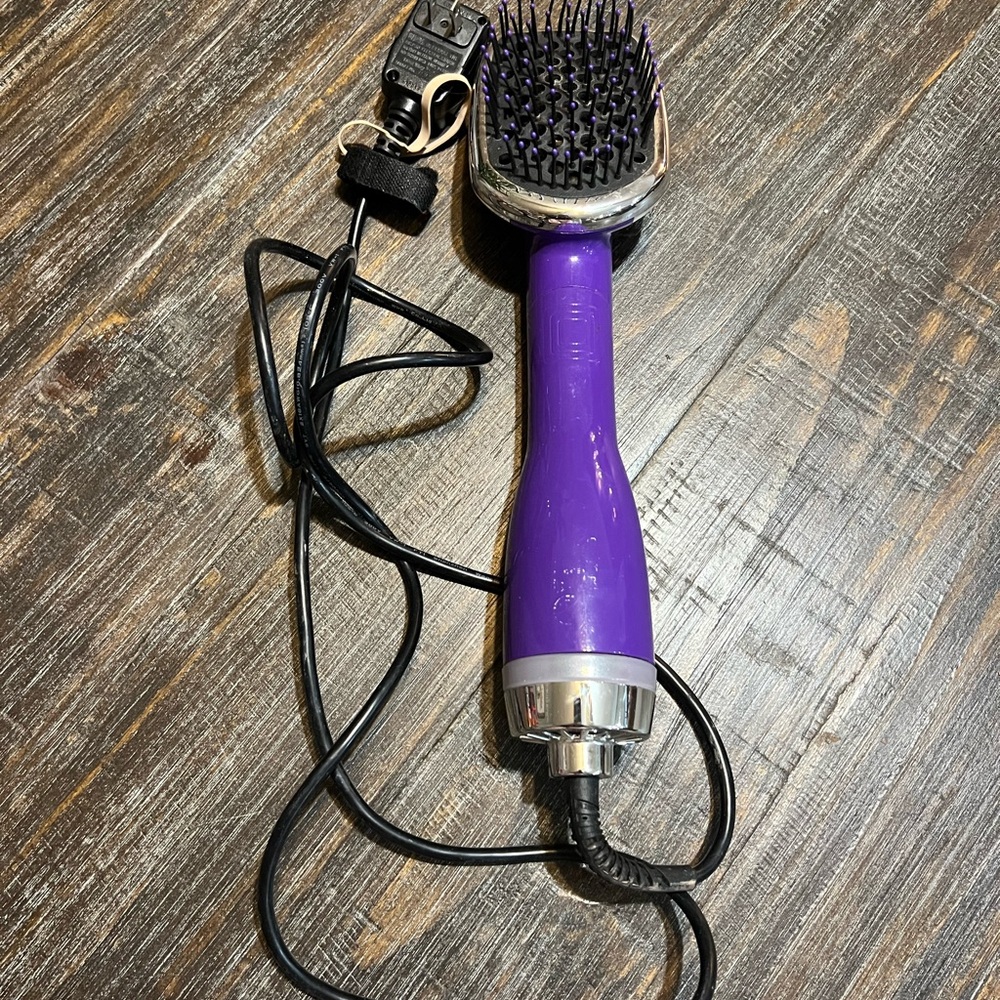 Vibrant Purple Hair Dryer Brush